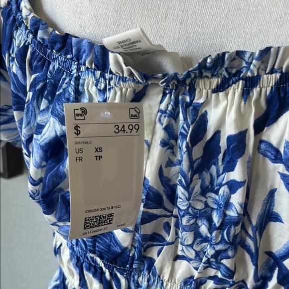 H&M Blue and White Puff Sleeve Sundress - Picture 4 of 5
